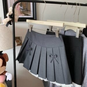 Bowtie mini skirt