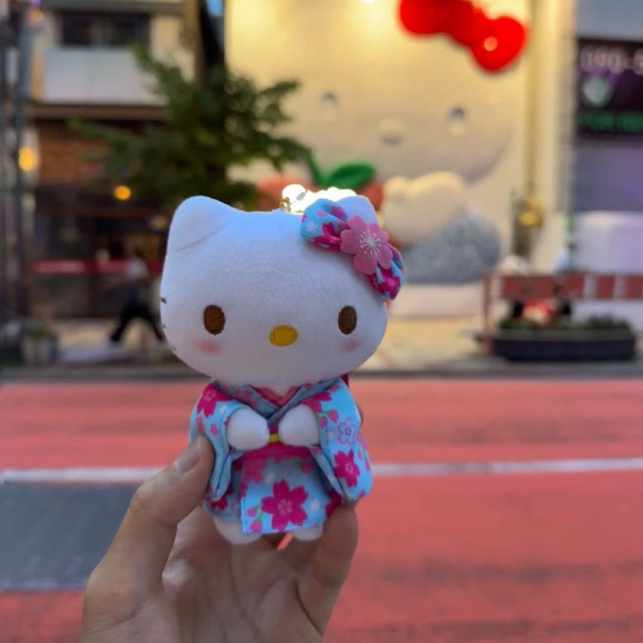 Kimono hello kitty charm 3 Kimono hello kitty charm - Image 3