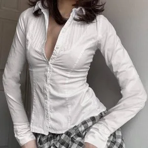White fitted shirt