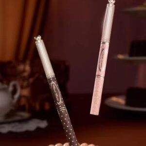 Flower knows mascara